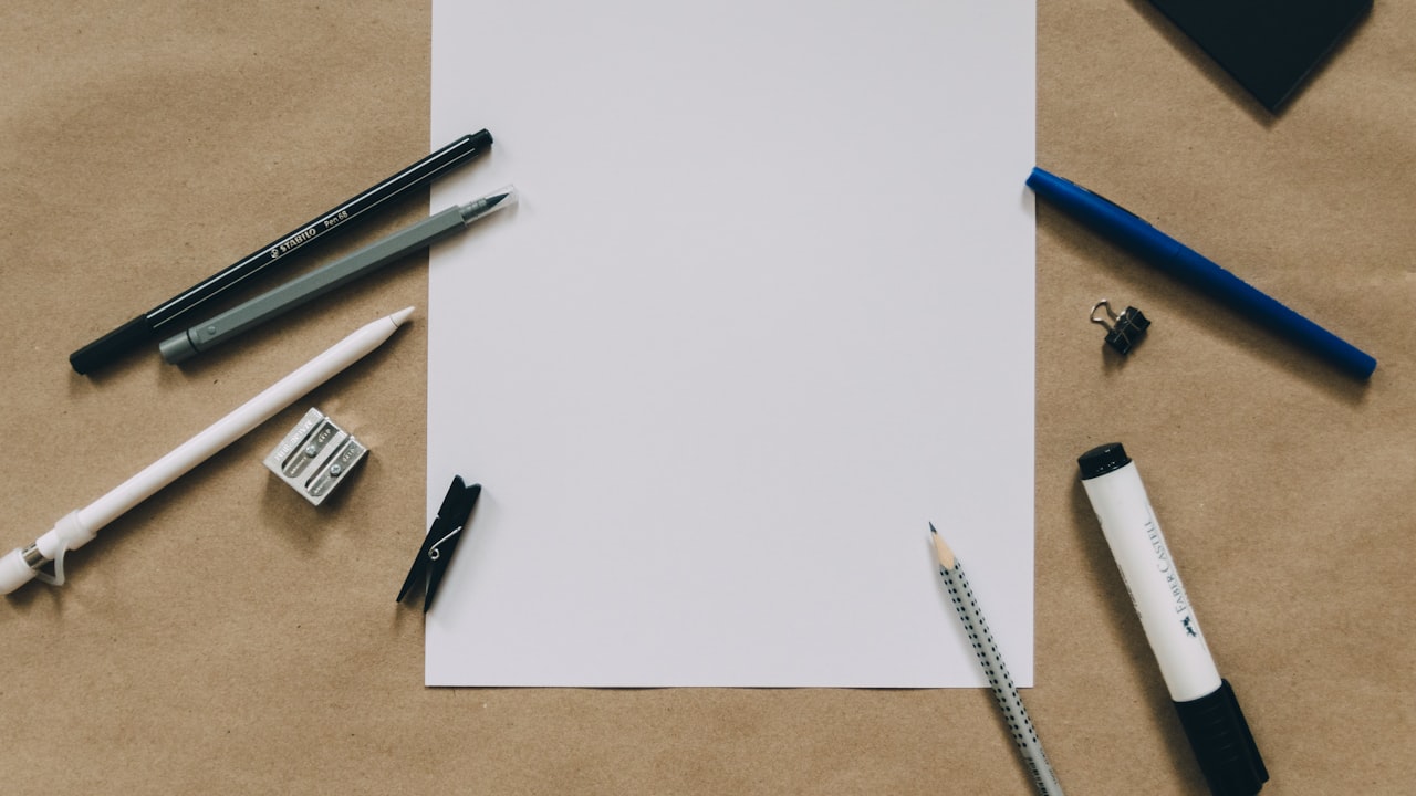 Experiencing Flawless Skin By Using Blotting Paper Makeup