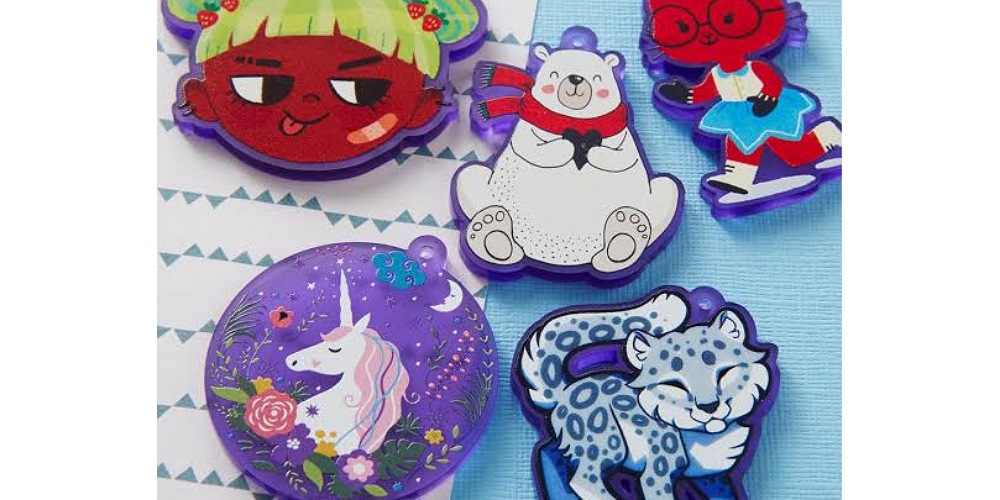 Attractive Ways to Use Custom Acrylic Charms