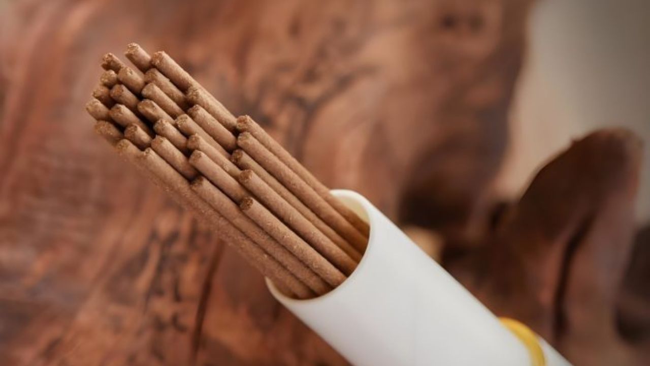 How to Safely Burn Incense Without Leaving Residue